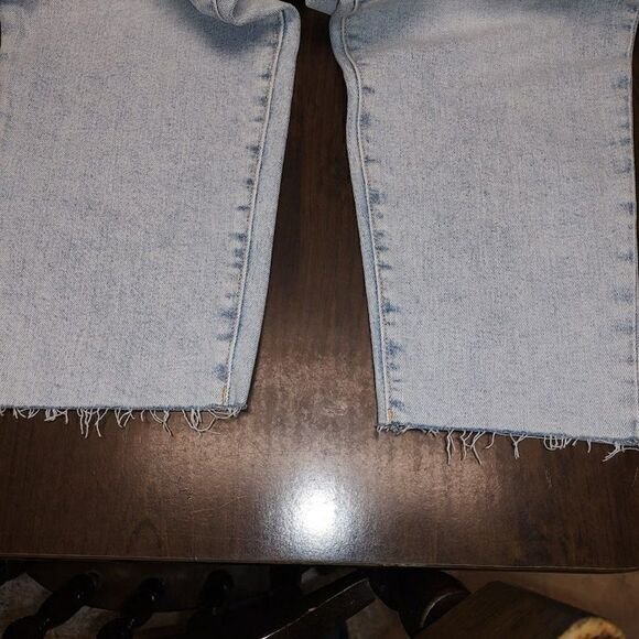 New Old Navy Curvy O.G . Straight Distressed  Ankle Jeans Size Women's 14 - Picture 4 of 4